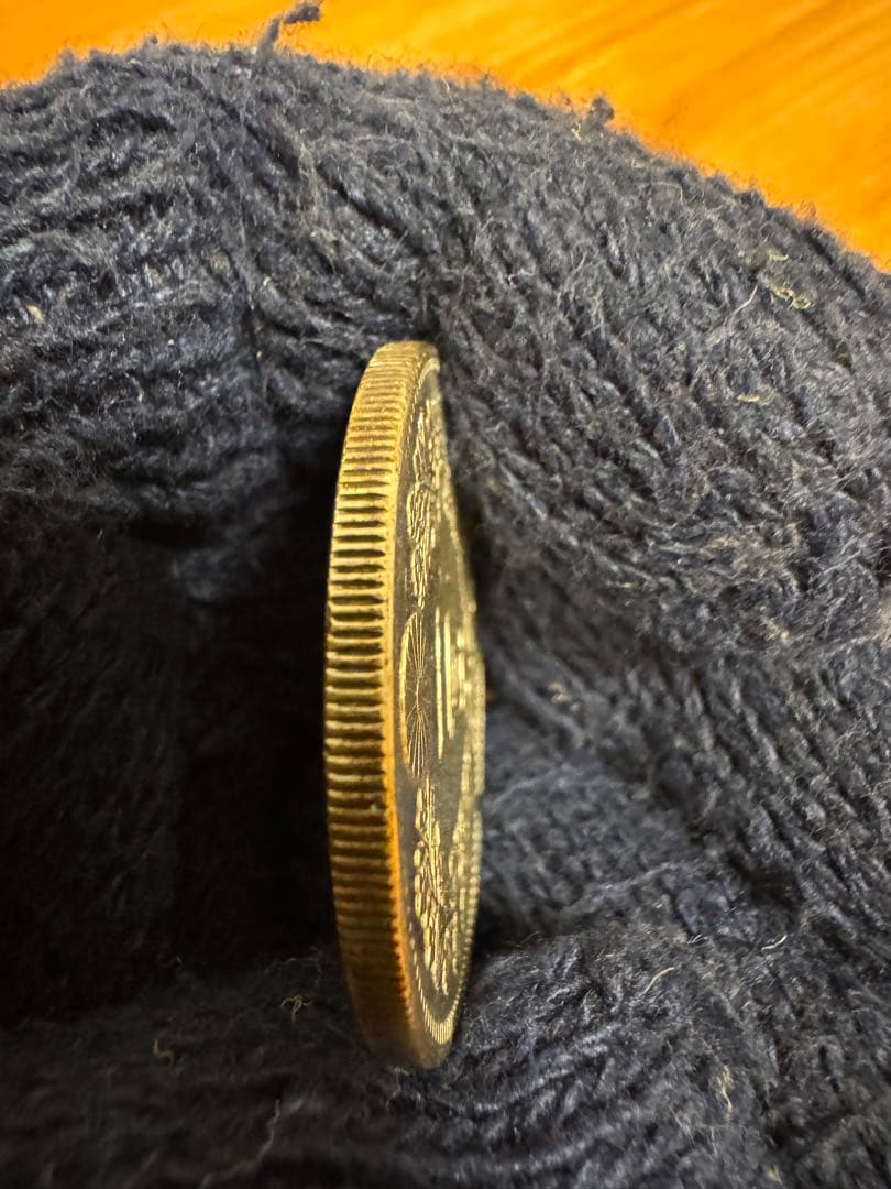 ★本物保証 新一円銀貨　小型　明治30年凖特年　1円 一圓