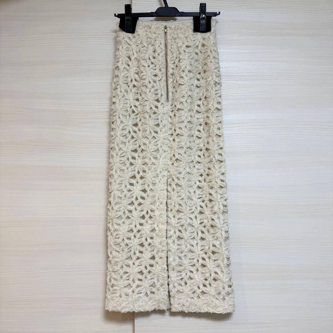 アニュアンス リボンエンブロイダリーストレートスカート アイボリー S