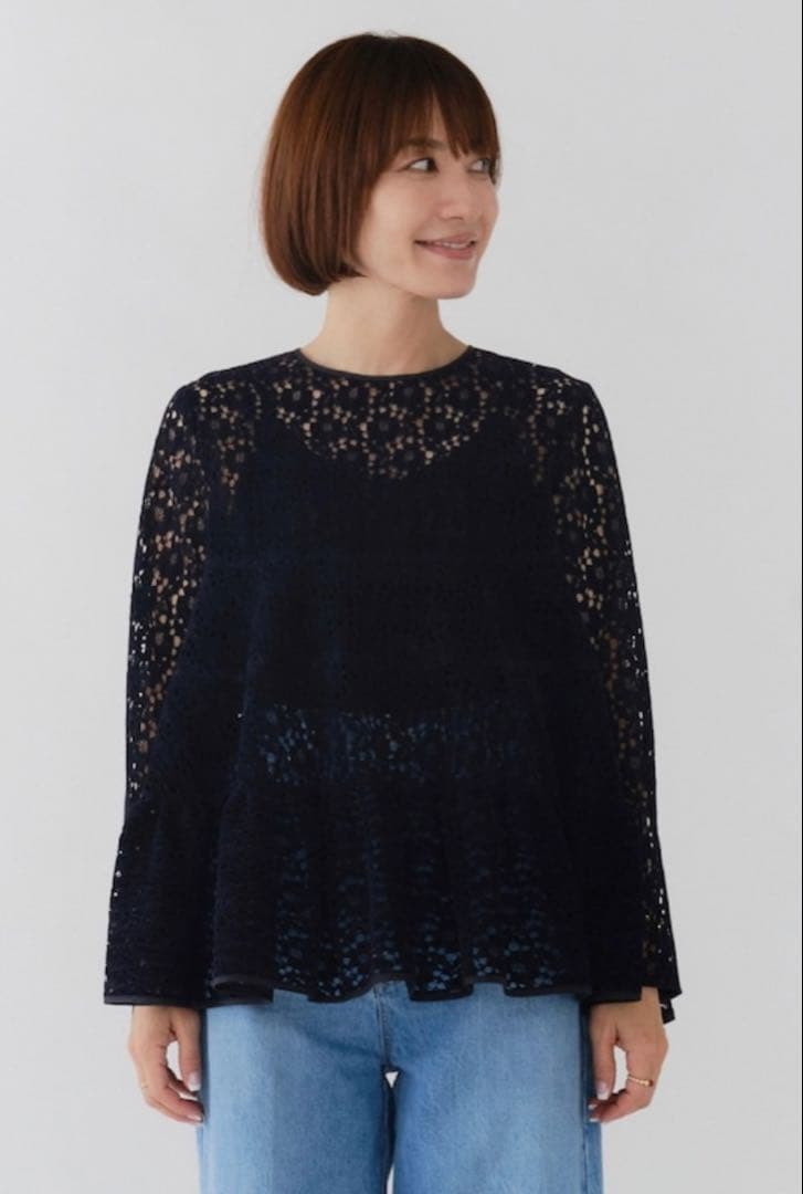 【新品未使用】yori フロッキーレースティアードブラウス　ネイビー 38