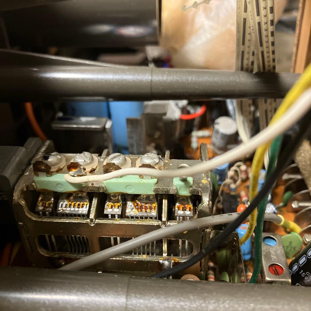 これだけ金をかけたホームラジオはもう出てこないでしょう　ソニー　ICF-9580