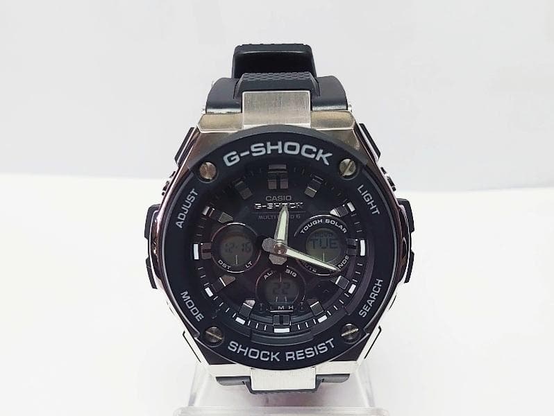 Xmas 特価中 CASIO G-SHOCK 電波ソーラー GST-W300