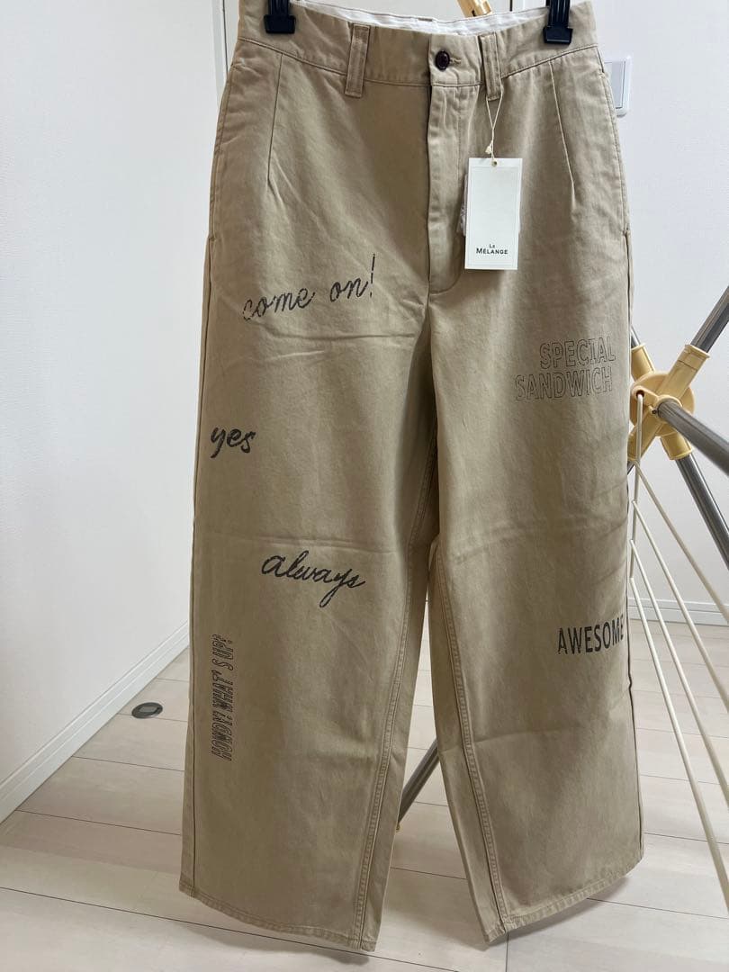 新品　LE MÉLANGE ベージュ チノパン