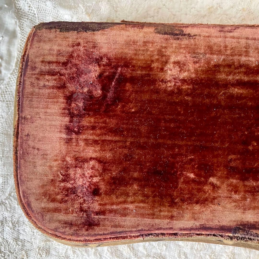 ディスプレイ台座　ポワドレ　フランスアンティーク　店舗什器　ゴールド　ベロア張り