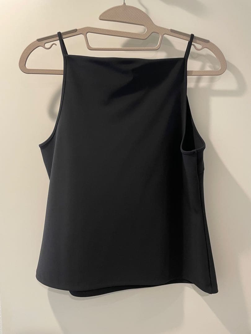 新品Theory ブラック キャミソールタンク