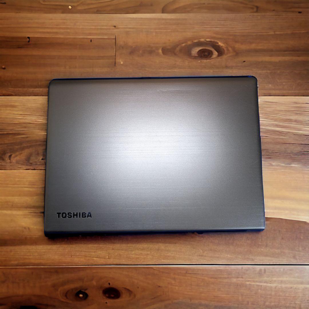 ☆美品☆ TOSHIBA Dynabook R63