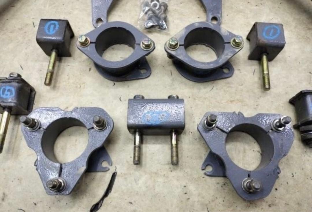 デリカ D5 ボディリフトアップキット