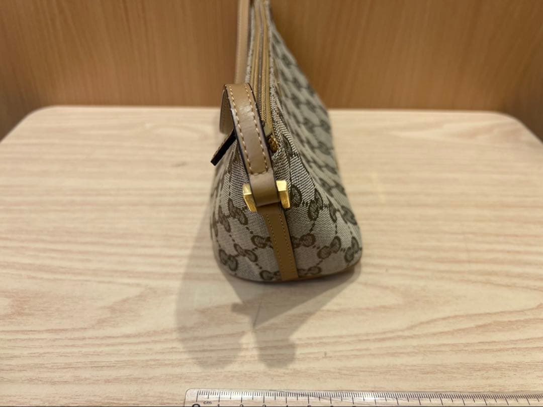 GUCCI グッチ ショルダーポーチ GG柄 キャンバス ベージュ系 シリアル