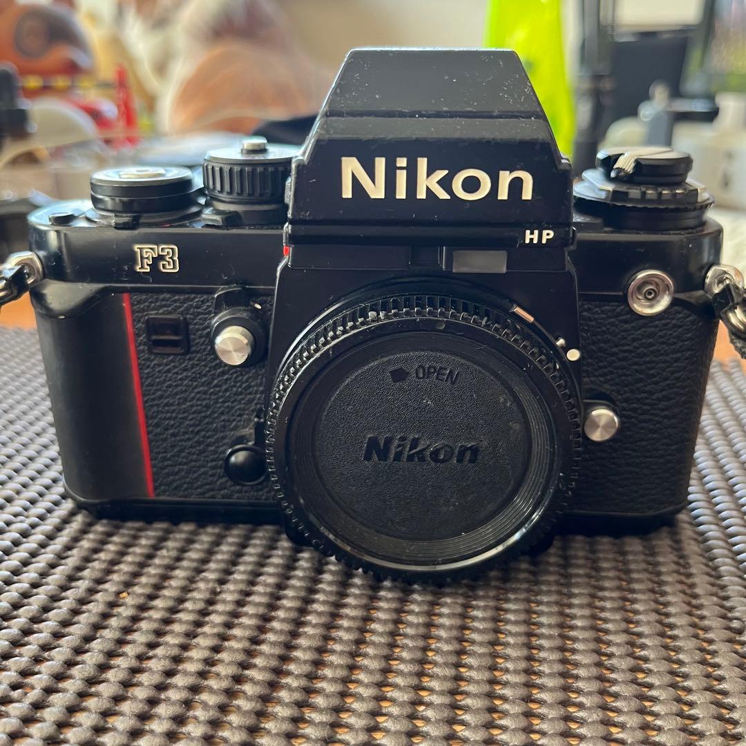 Nikon F3 HP（専用革ケース、ストラップ付）