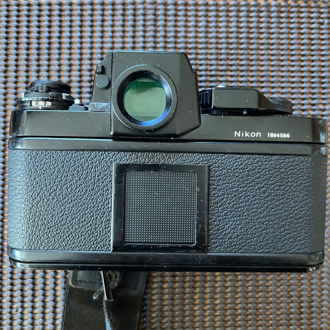 Nikon F3 HP（専用革ケース、ストラップ付）