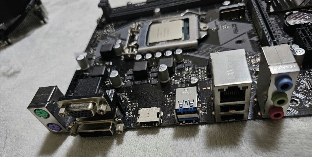 i7 9700 無印　h310m マザーボードセット バックパネル欠品