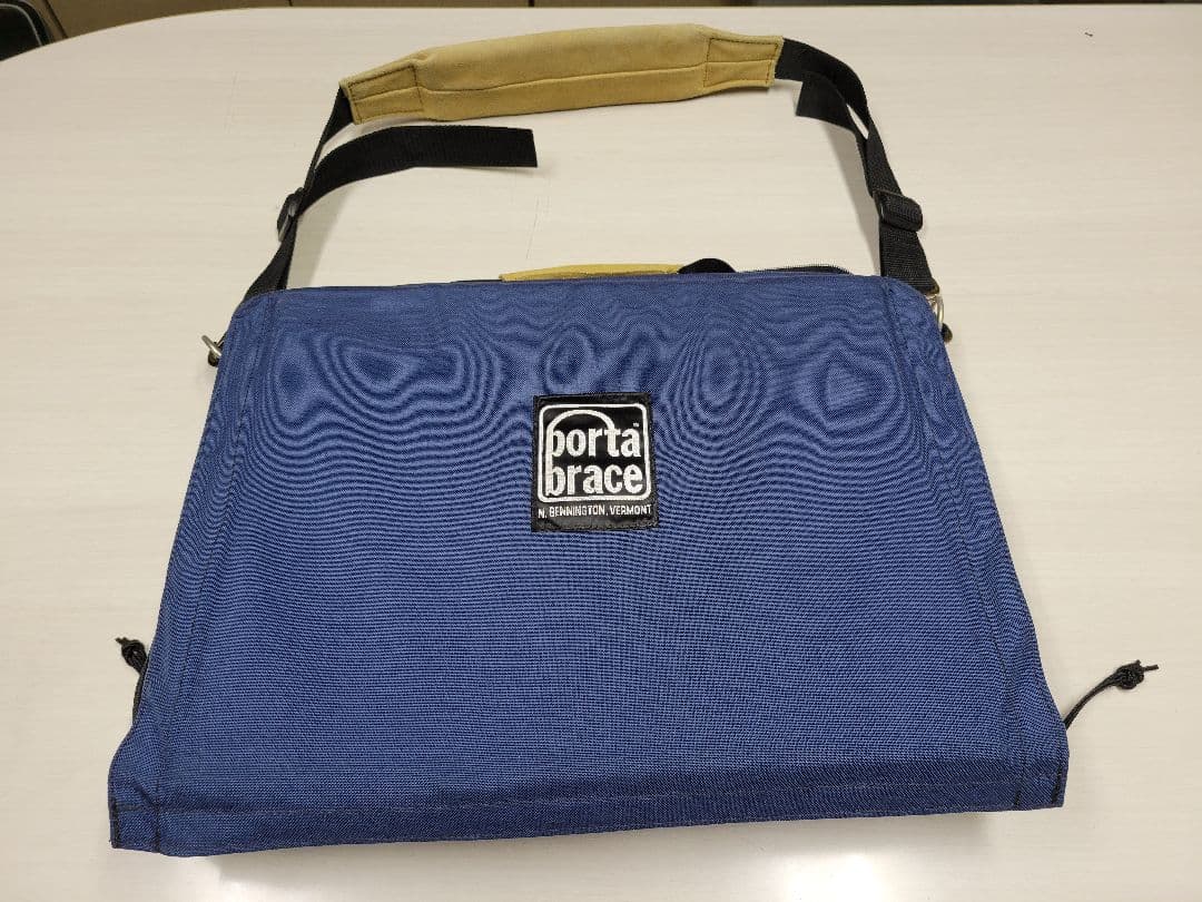Porta Brace 17インチ用モニターバッグ MO-LH1700