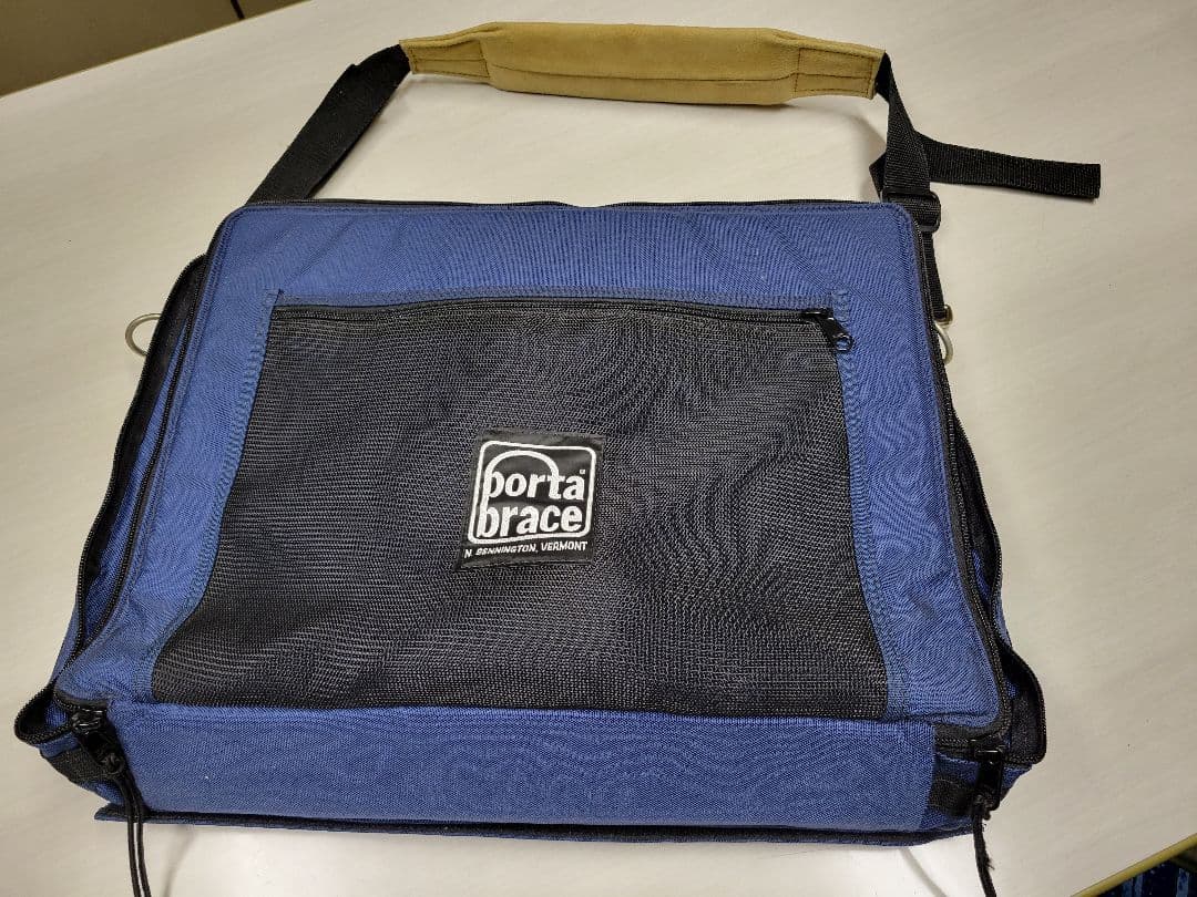 Porta Brace 17インチ用モニターバッグ MO-LH1700