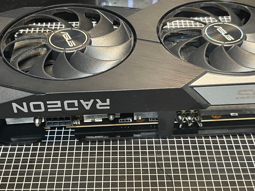 グラフィックボード・グラボ・ビデオカード ASUS AMD Radeon RX 6600 XT OC Edition