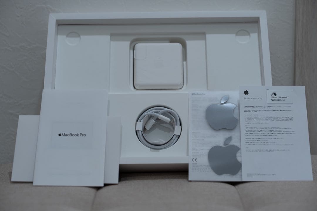 【セール】MacBook Pro M1 13inch 2020 16GB/1TB