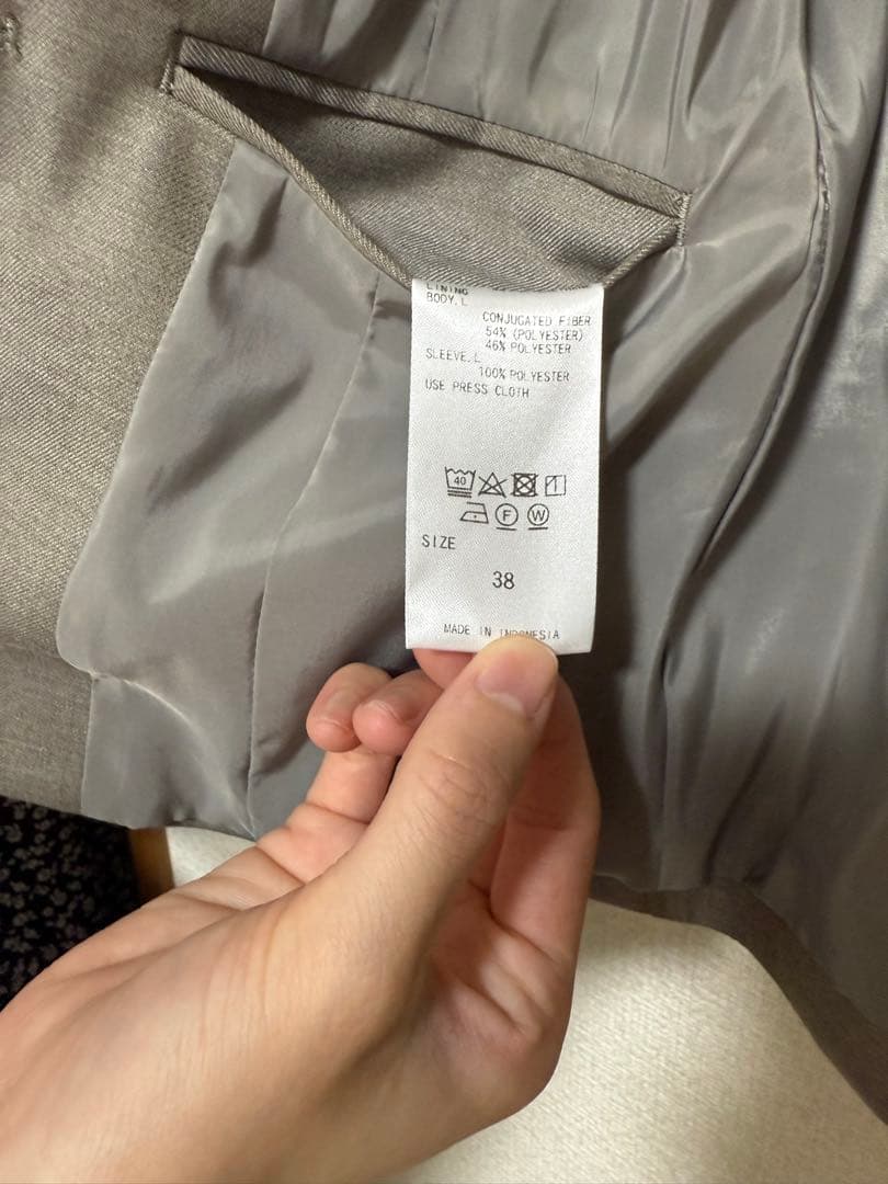 スーツスクエア　レディーススーツ上下セット　ベージュ系