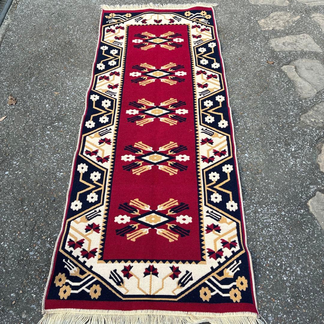 幾何学模様のウールラグ　トルコ製