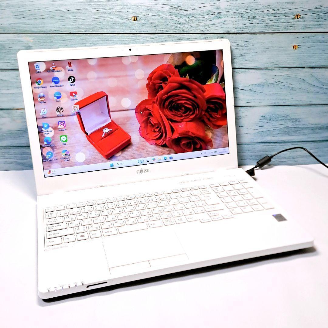 I92 富士通ノートパソコン i3/1000GB Windows11 ブルーレイ