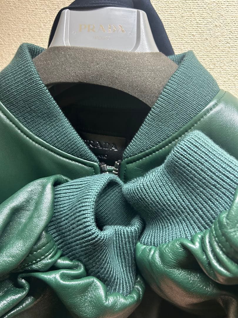 PRADA プラダ オーバーサイズ ナッパレザーボンバージャケット M