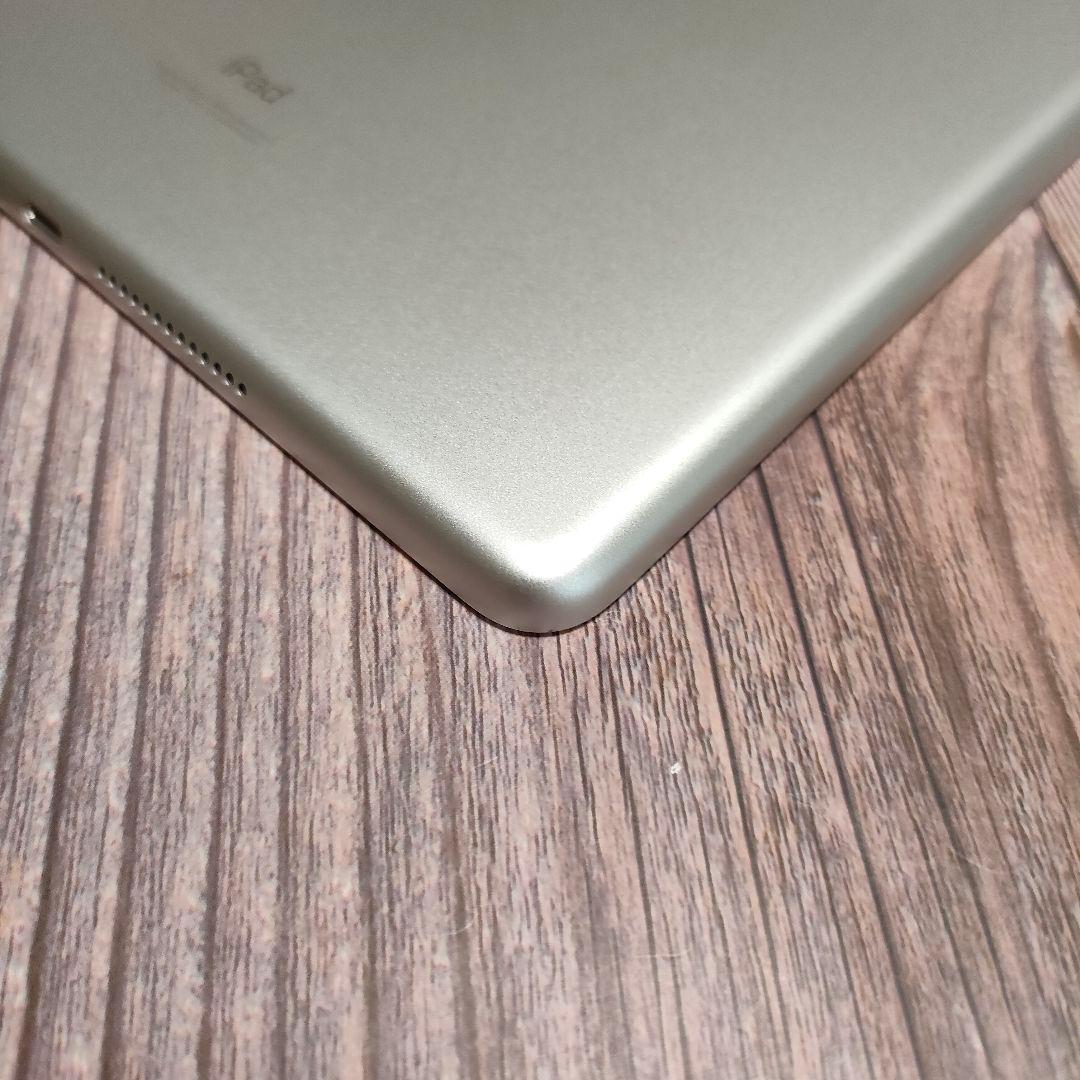iPad 第9世代 64GB SIMフリー 新品近い