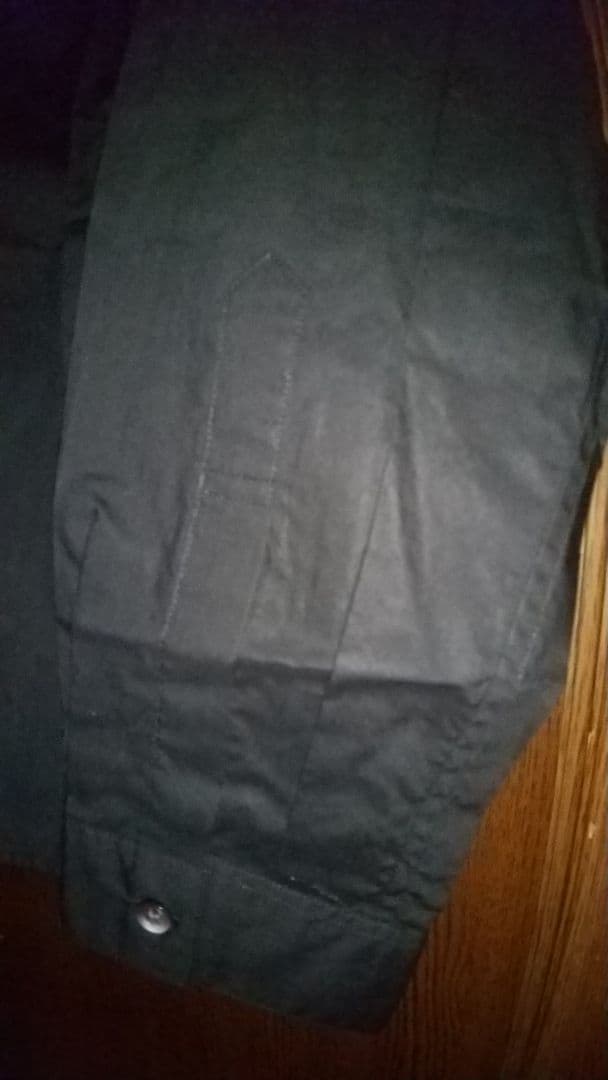 新品タグ付き マーガレット・ハウエル 黒ブラウス 綿１００%