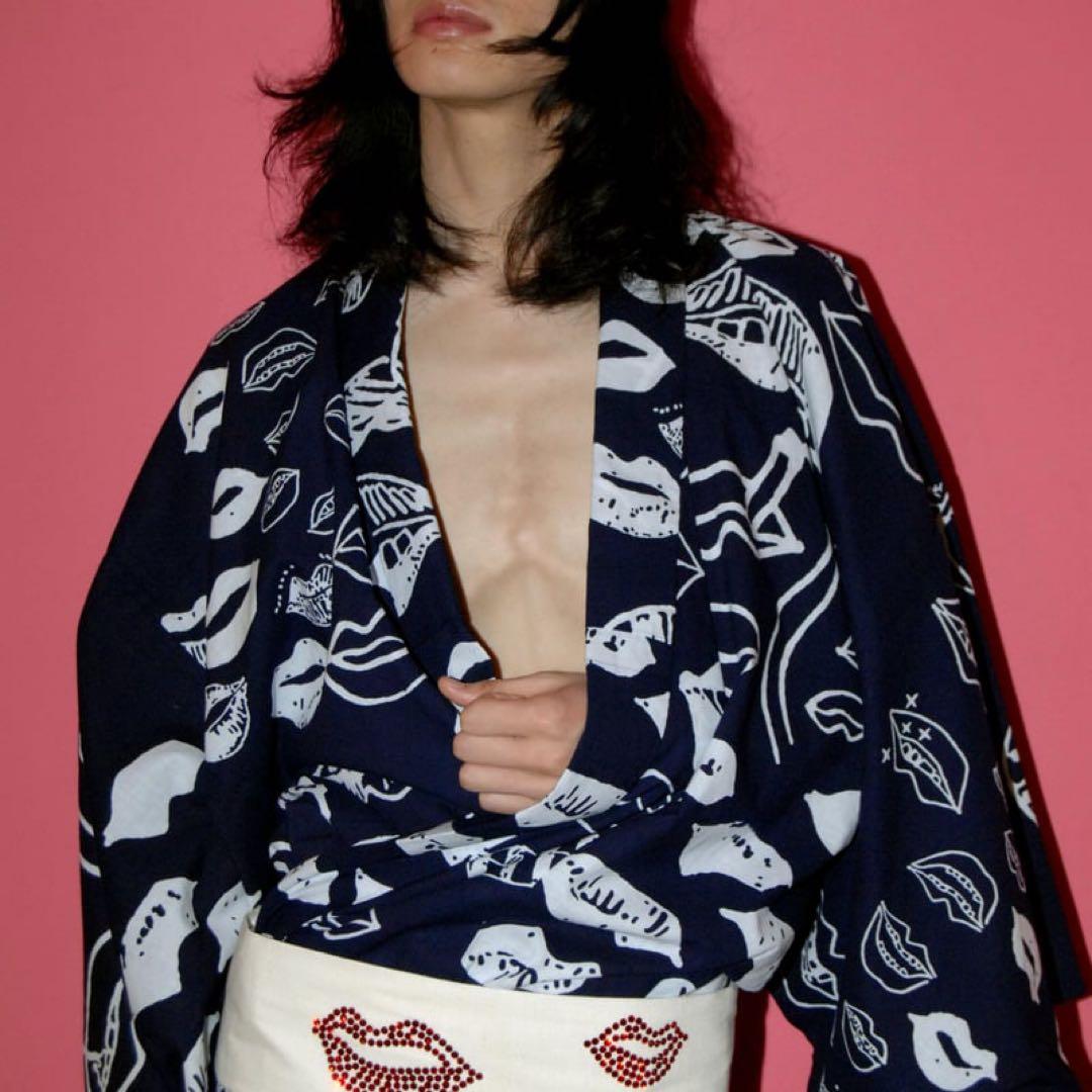 n*n様 【レア早い者勝ち！】月影屋 浴衣 レディースM ぶちゅ〜の浴衣 紺色