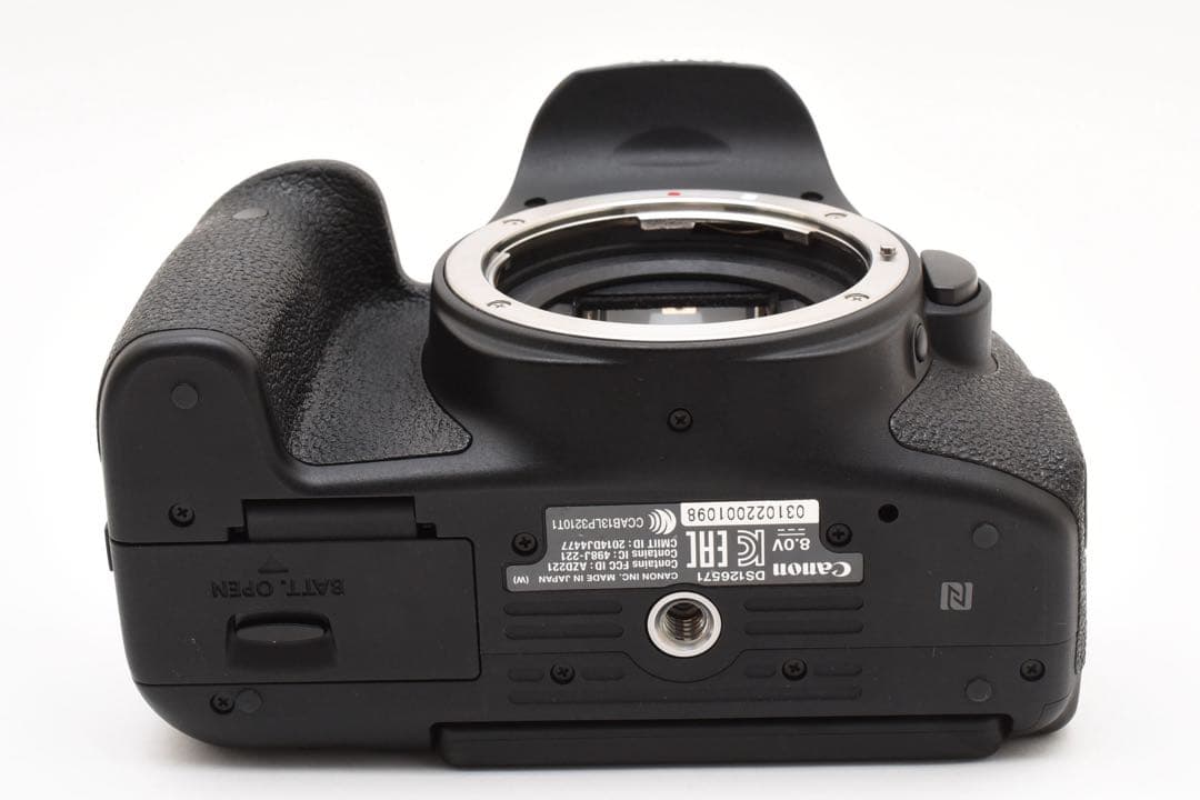 美品 Canon EOS Kiss X8i ダブルズームセット Wi-Fi搭載