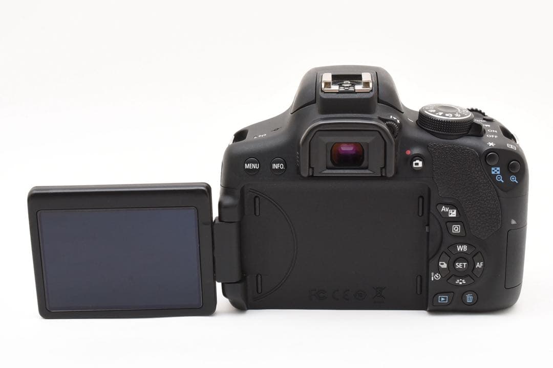 美品 Canon EOS Kiss X8i ダブルズームセット Wi-Fi搭載