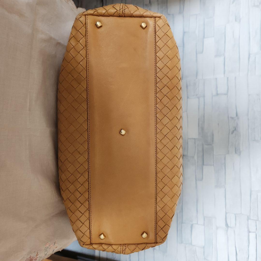BOTTEGA VENETA ベージュ ハンドバッグ