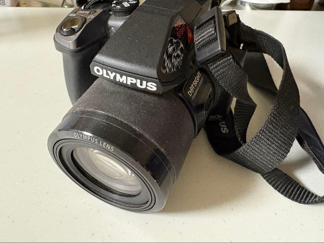 オリンパスOLYMPUS STYLUS SP-100EE