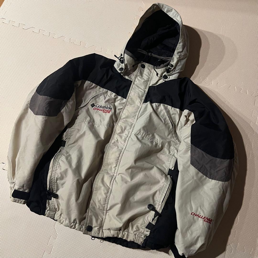 【極防寒！】Columbia マウンテンパーカー　ロゴ刺繍　ドローコード　L