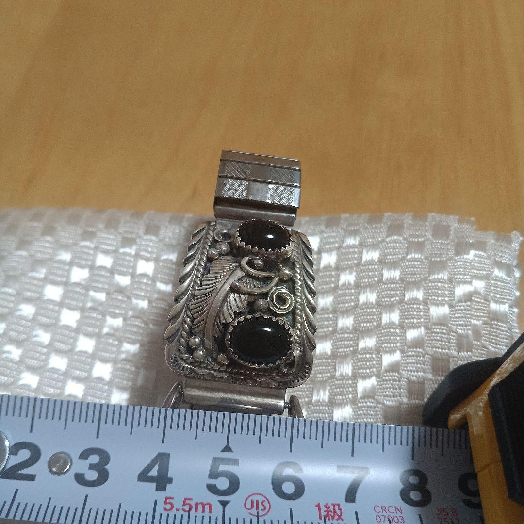 オニキス装飾クォーツ腕時計