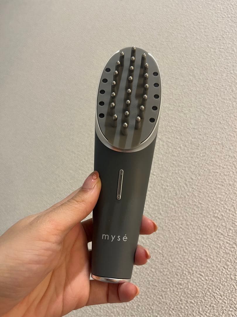 【レオlove】mysé フェイシャルマッサージ器 グレー 充電器付き