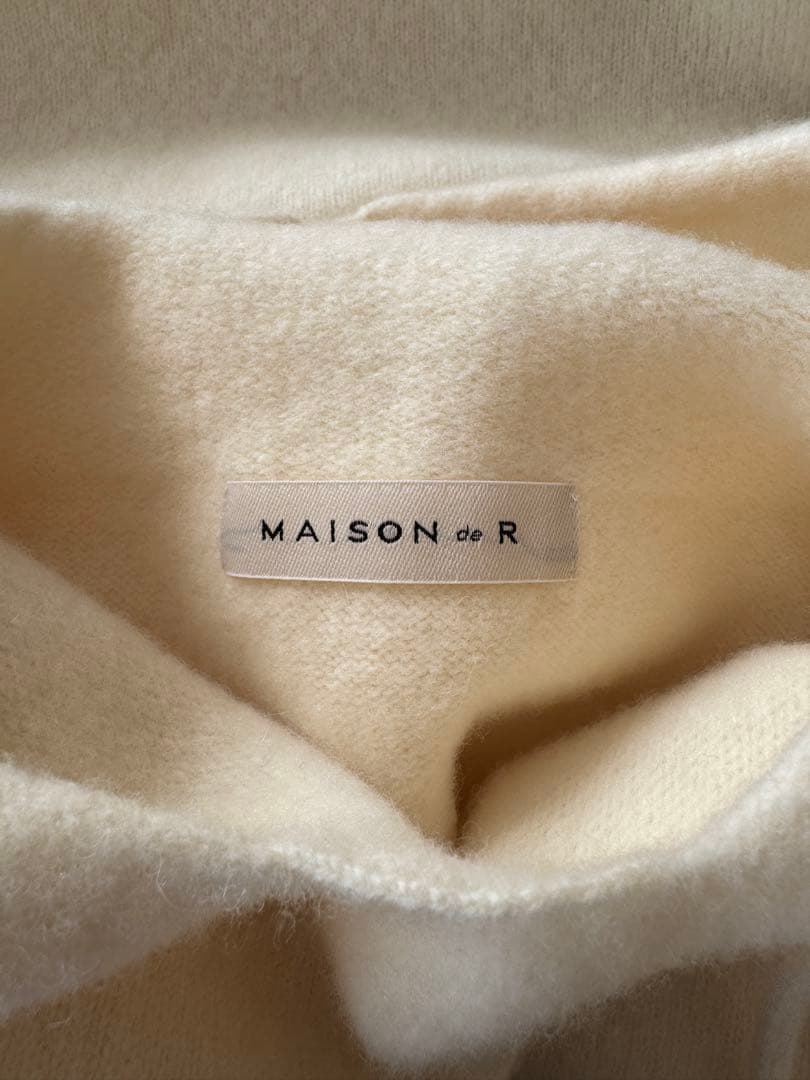 Maison de R メゾンドアール　アイボリー ニットフーディ