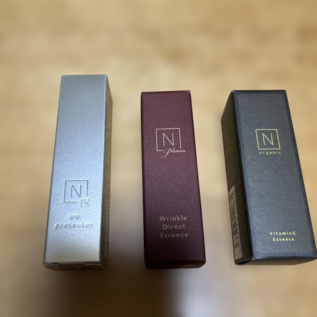 & WOLF UVセラム　リキッドファンデーション　プロテクターセット