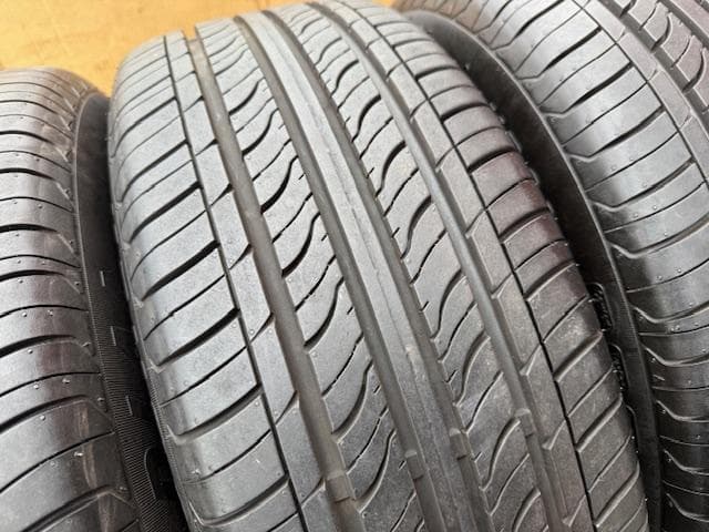 専用　希少!!トヨタ センチュリー 純正 キャップ付き 225/60R16
