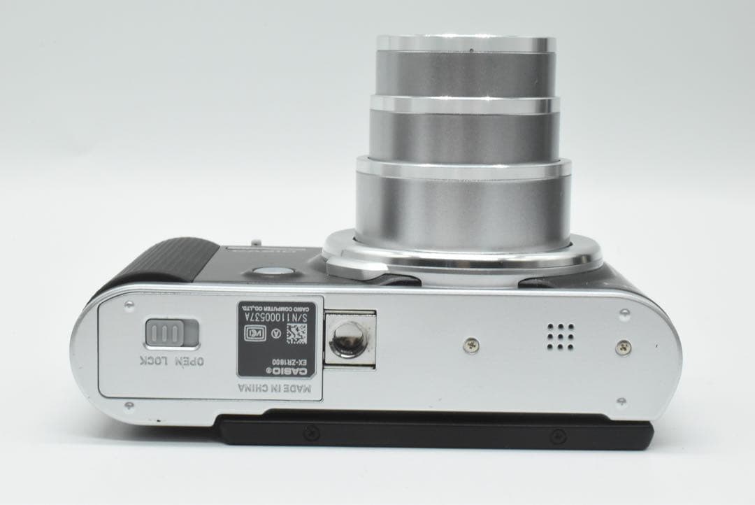 ▪️ほぼ新品▪️カシオ CASIO コンパクトデジタルカメラ EX-ZR1800