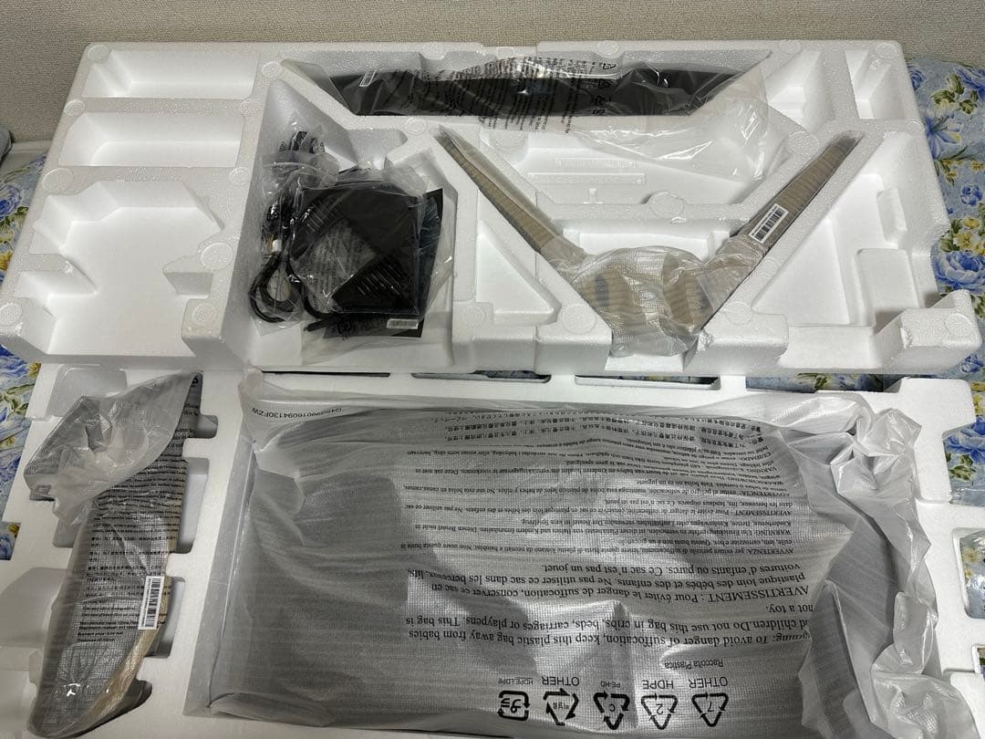 MSI MEG 342C QD-OLED 34インチ