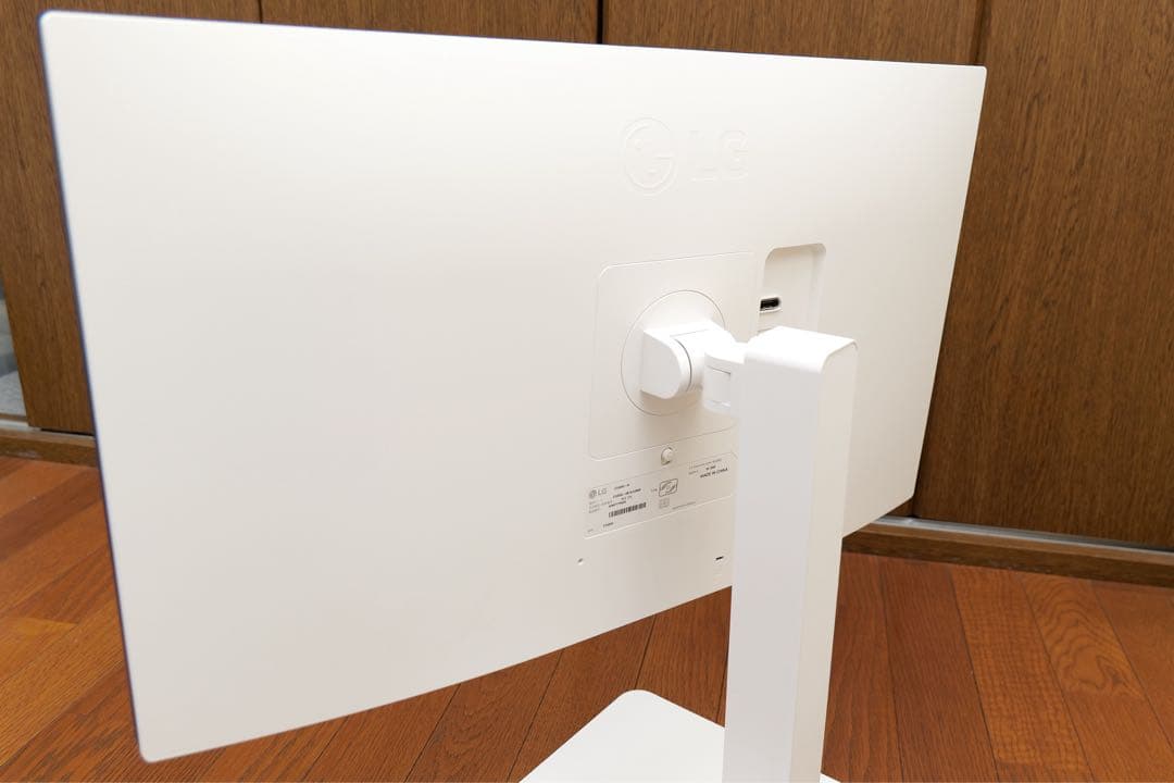 LG 27インチ 4K 27US550-W