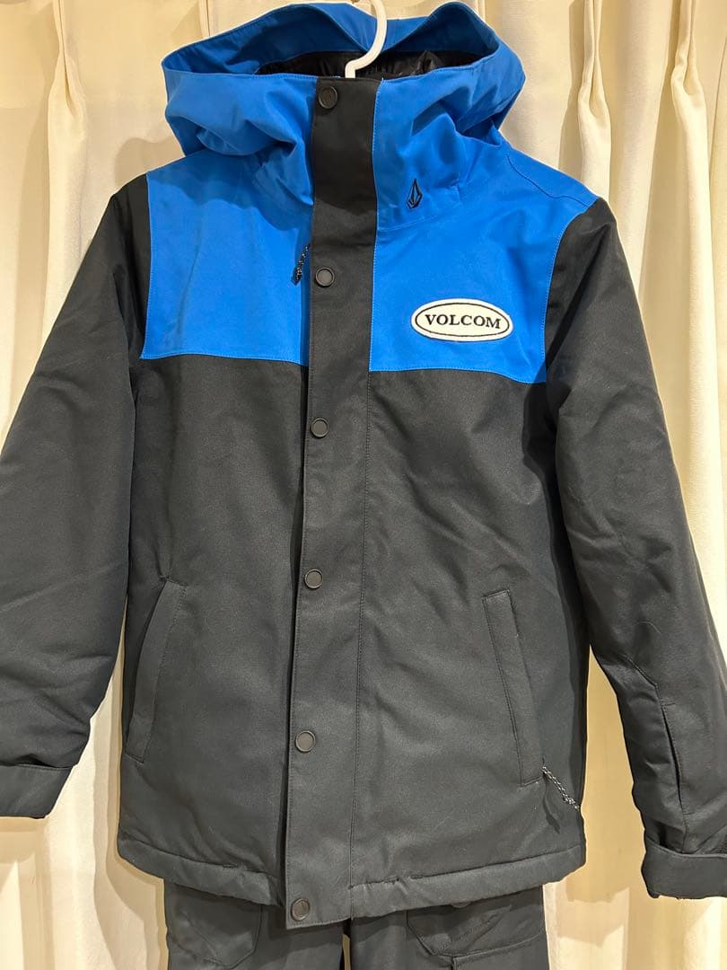 2*5様 上下セット　130〜140cm相当VOLCOM スノーボードウェア 美