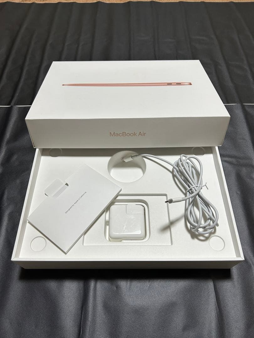 【美品】MacBook Air 13-inch M1 8GB 256GB