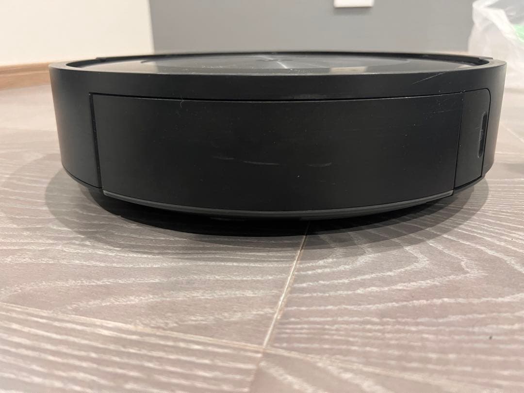 iRobot ルンバ j7+ ゴミ収集ドック付 Wi-Fi対応 クリーンベース