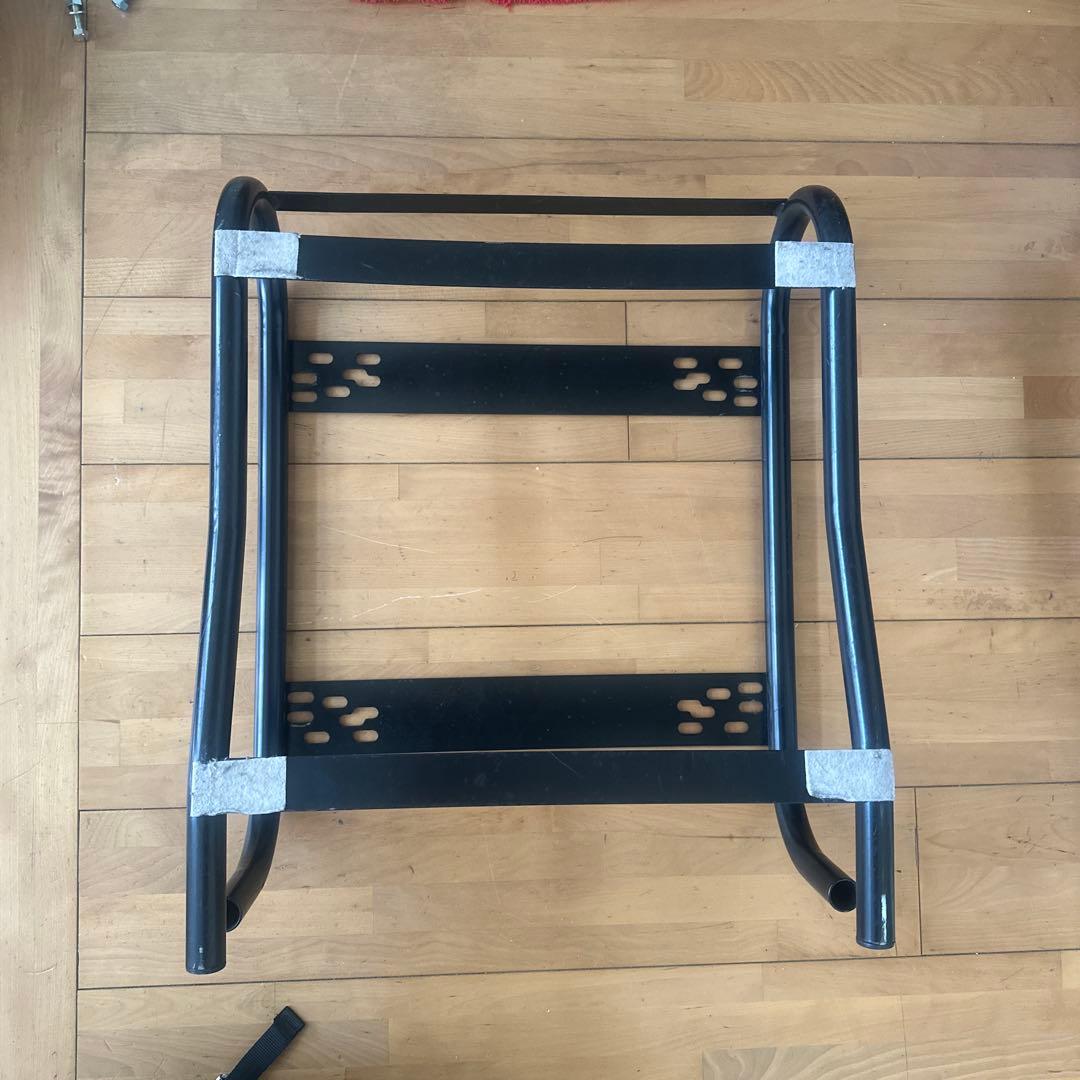 レカロシート他　シート台座