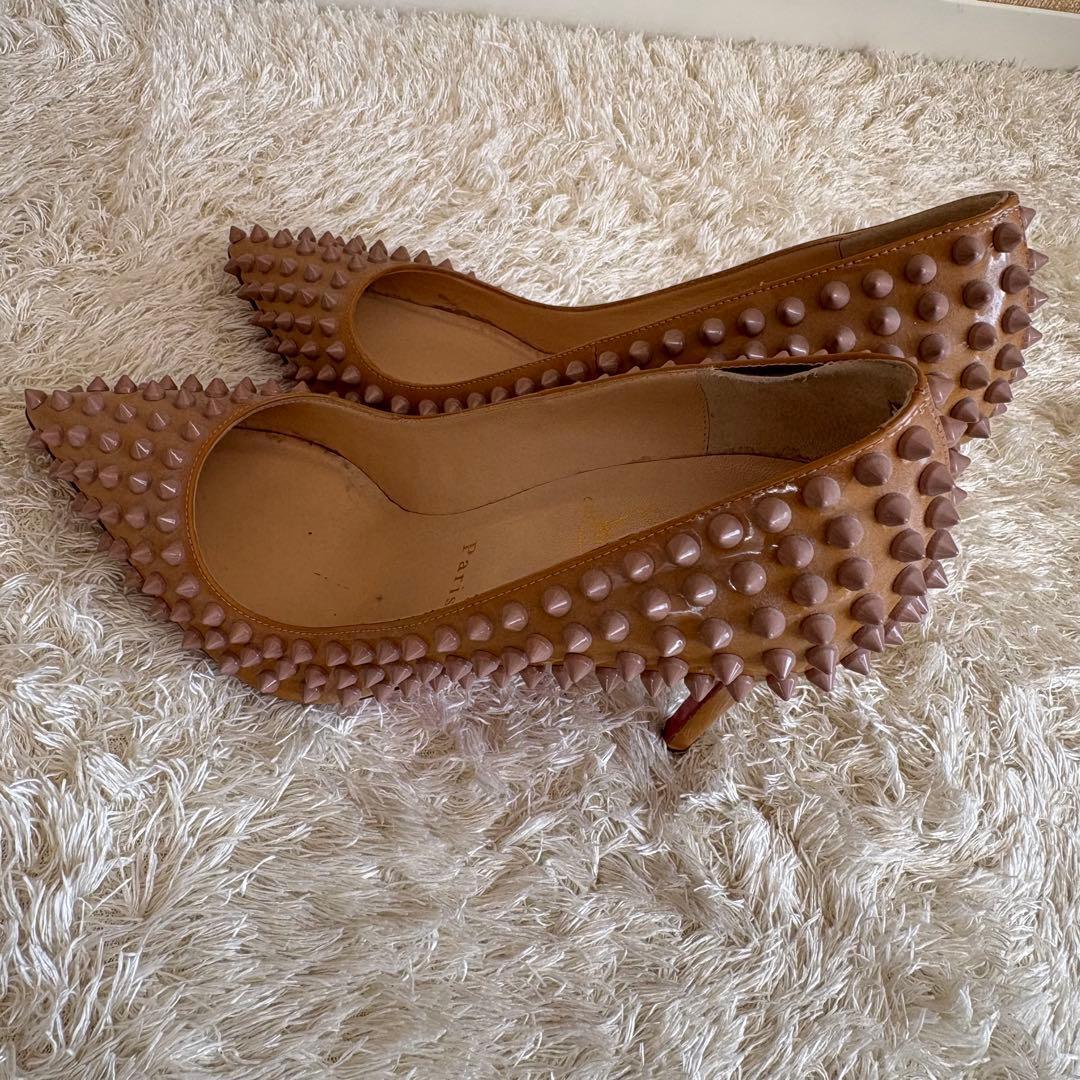 クリスチャンルブタン スパイク スタッズ パンプス 39.5 キャメル エナメル