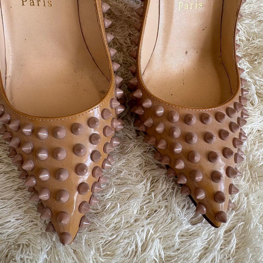 クリスチャンルブタン スパイク スタッズ パンプス 39.5 キャメル エナメル