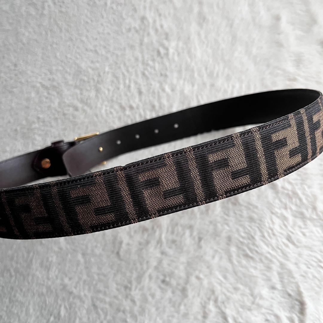 新品未使用✨FENDI フェンディ ズッカ　ゴールド バックル モノグラム