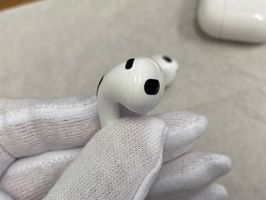 AirPods エアポッズ 第3世代