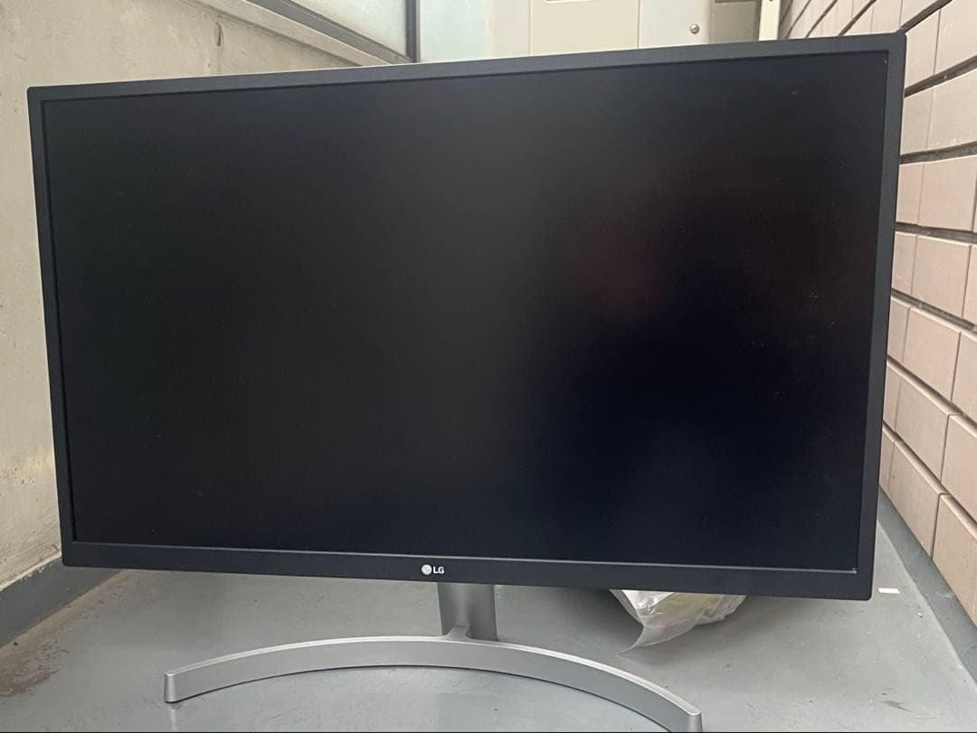 LGモニタ27UL500-W27インチロジクール スピーカーZ200nWH 付き