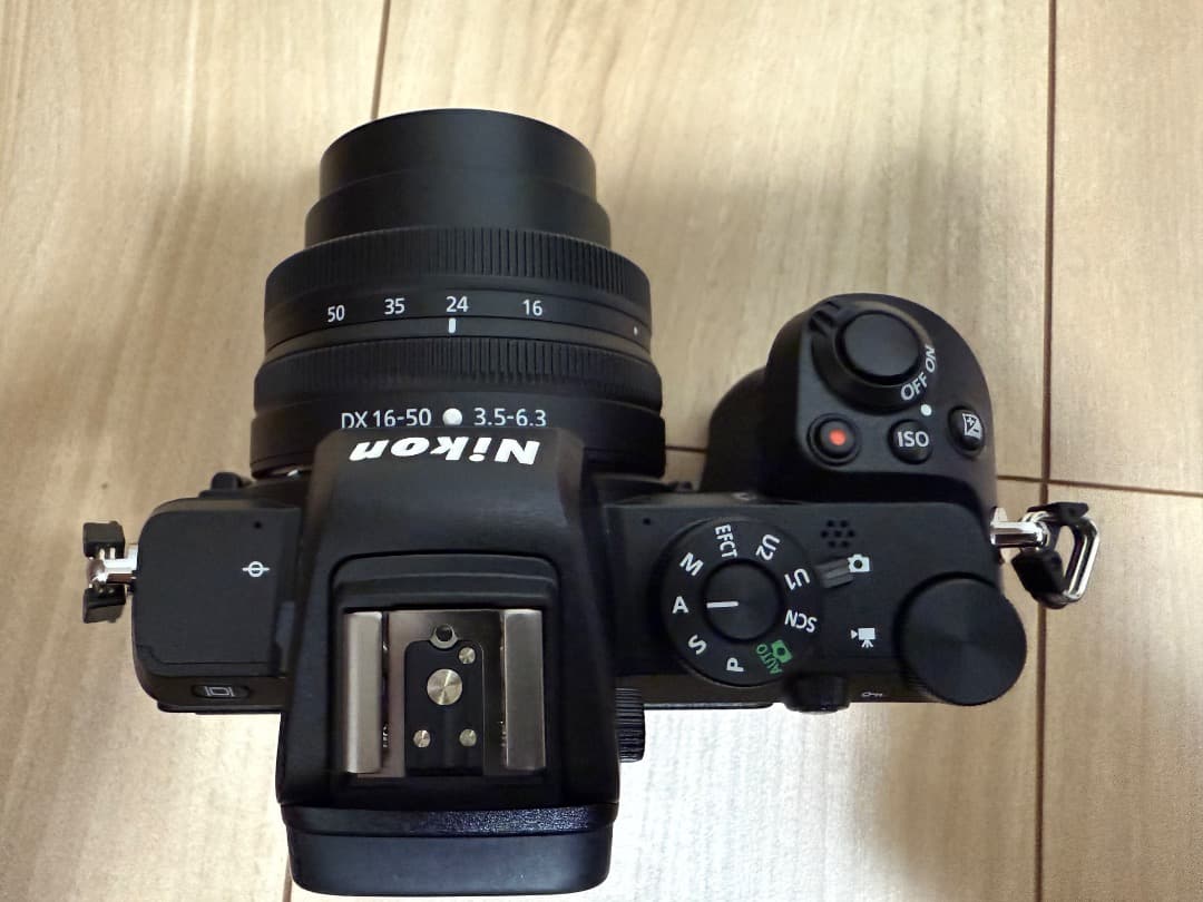美品中古Nikon Z50 ショット数1464回/DX16-50mmレンズKIT