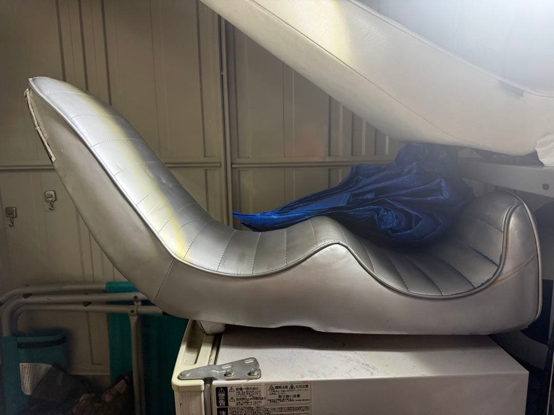 CBR400F 3段シート