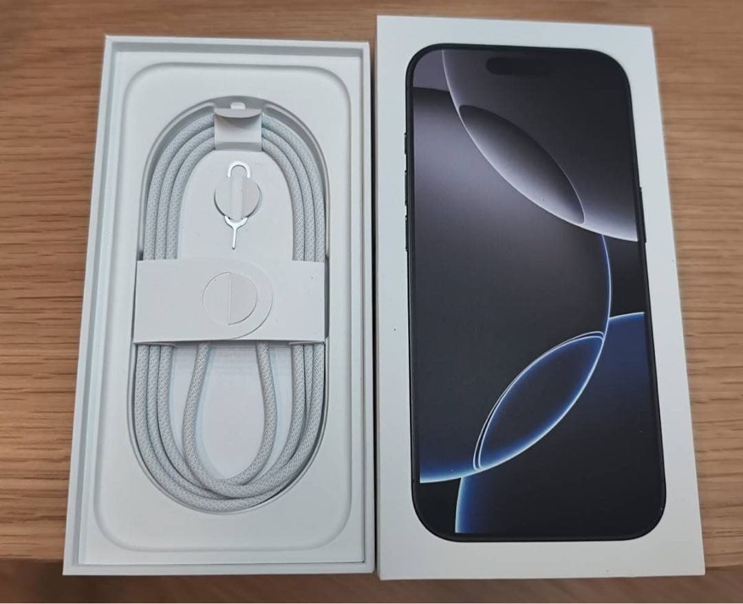 Apple iPhone 16 Pro 128GB ２つsimカード使用可能